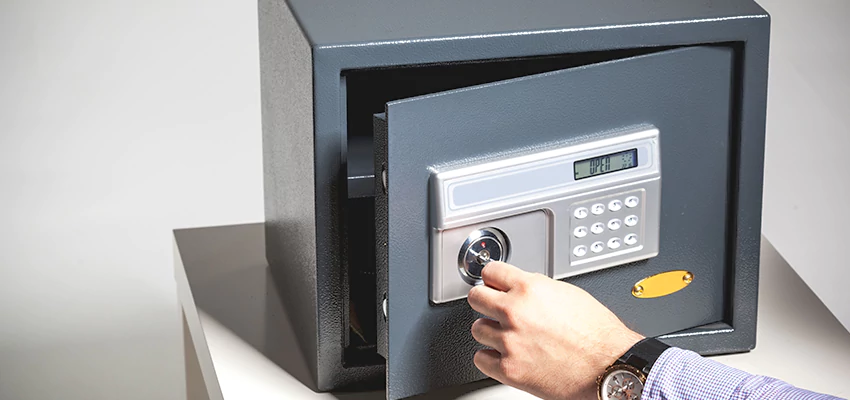 Jewelry Safe Unlocking Service in Calexico, California