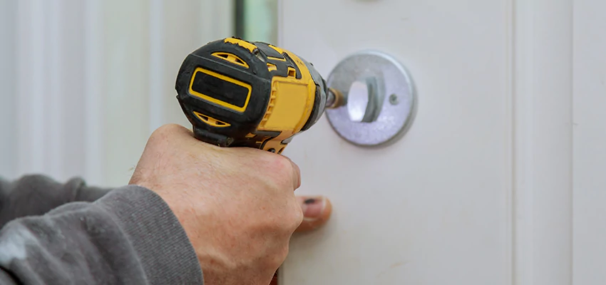Street Locksmith For Smart Lock Repair in Calexico, CA